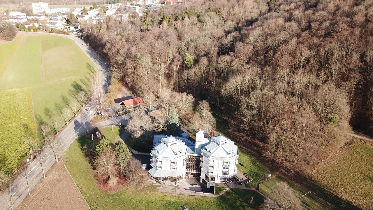Hellmut-Wassmer-Jugendherberge Loerrach Zewnętrze zdjęcie